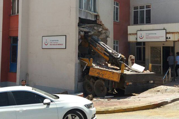 Vinç sağlık ocağına girdi