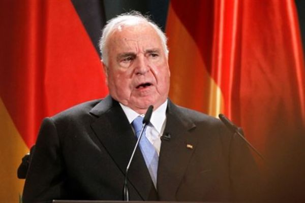 Almanya'nın eski Başbakanı Helmut Kohl hayatını kaybetti