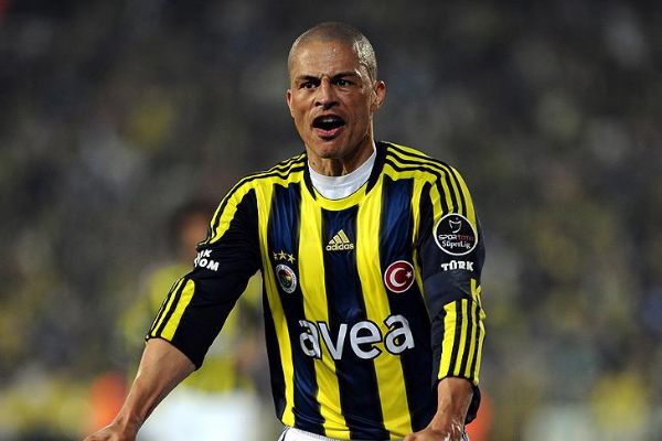 Fenerbahçe'nin efsanelerinden Alex'ten Aykut Kocaman mesajı