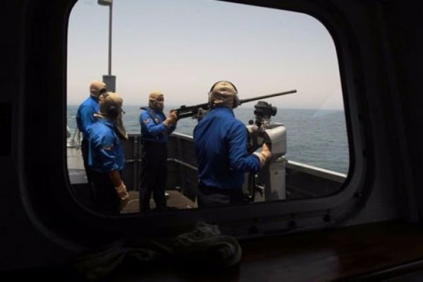 Namlular doğrultuldu! Körfez'de sıcak dakikalar