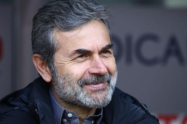 Fenerbahçe Kocaman'la 2 yıllık anlaşmaya vardı