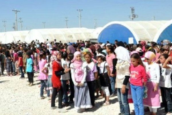 Suriyelilere elektrikli motosiklet dağıtıldı