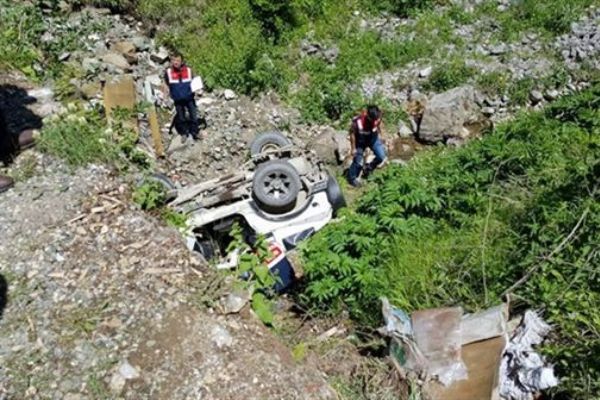 Giresun'da araç şarampole yuvarlandı: 1 ölü