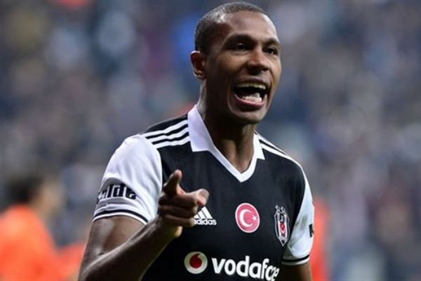 Lyon Marcelo için fiyat arttırdı