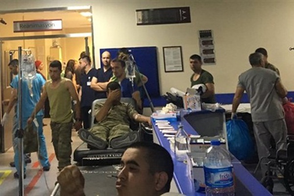 Manisa'da askeriyeye yemek sağlayan şirkete operasyon