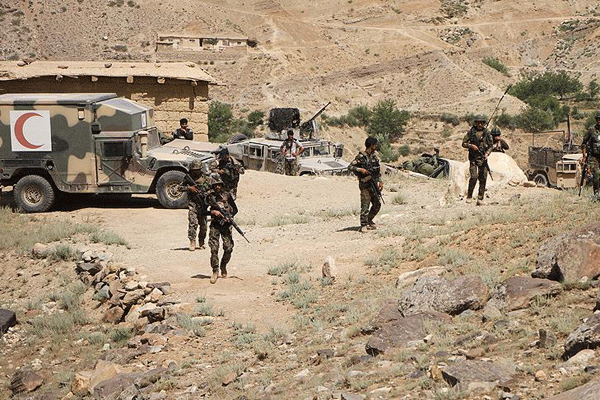 Afgan askerleri 7 ABD askerini yaraladı