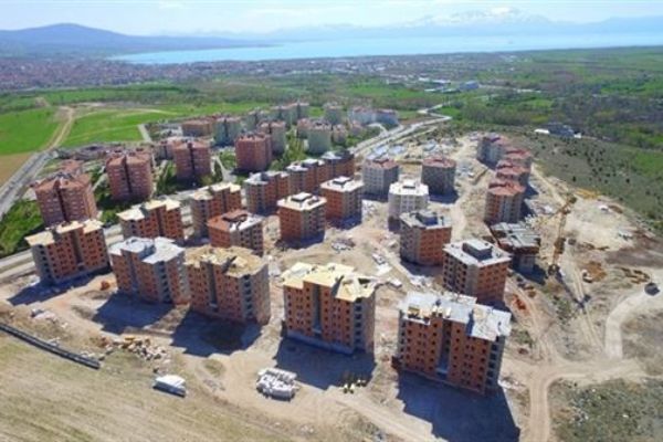 TOKİ bu yıl 10 bin 491 konut ve iş yerini teslim etti