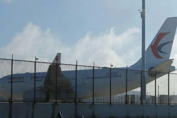 Çin uçağında dehşet! 4'ü ağır 26 kişi yaralandı