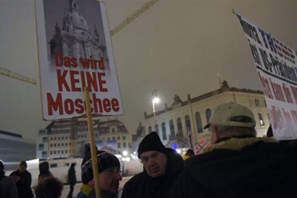 Hollanda'da PEGIDA gösterisine izin çıkmadı