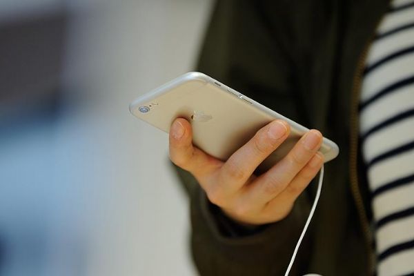 Gençler cep telefonunu 'arkadaş' olarak görüyor