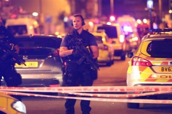 Londra saldırısını terörle mücadele soruşturuluyor