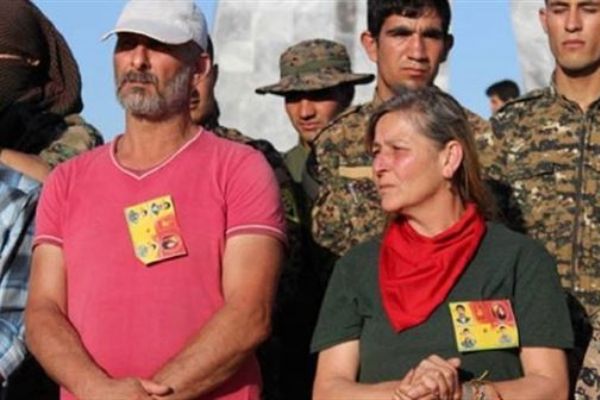 Kırmızı fularlı kızın anne ve babası gözaltında