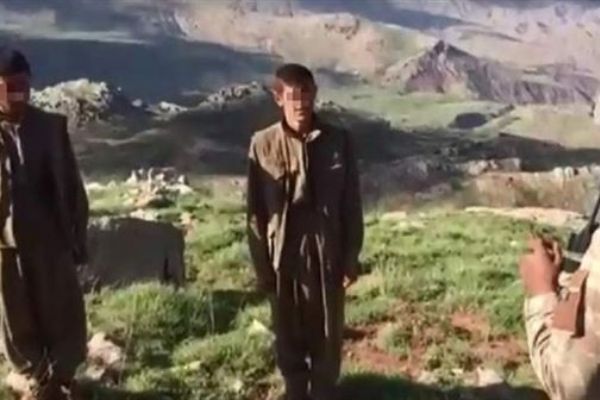 Siirt'te 2 terörist böyle teslim oldu