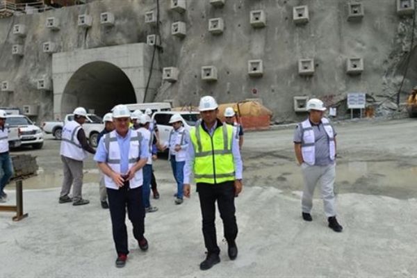 Büyük barajın yüzde 62'si bitti