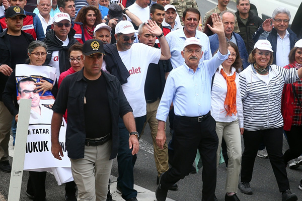 CHP'den grup toplantısı kararı