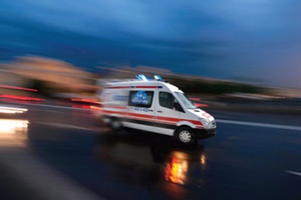 Polis aracıyla otomobil çarpıştı: 5 ölü, 5 yaralı