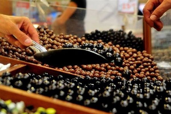 Ambalajsız şeker ve çikolata uyarısı