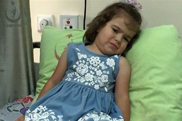 Ameliyattan 6 saat sonra yürümeye başladı