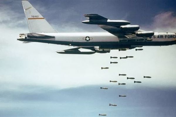 ABD bombardıman uçakları Kore Yarımadası üzerinde uçtu