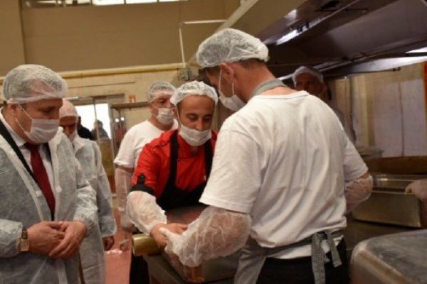 Askerlerin yemekleri bu kez Yunusemre Belediyesi'nden | Manisa haberleri