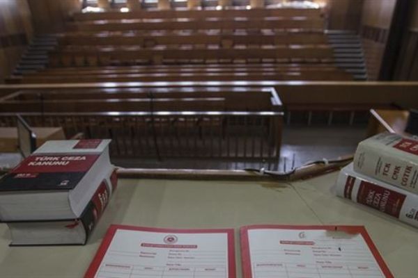 Sahil Güvenlik Komutanlığı darbe girişimi davasında ara karar