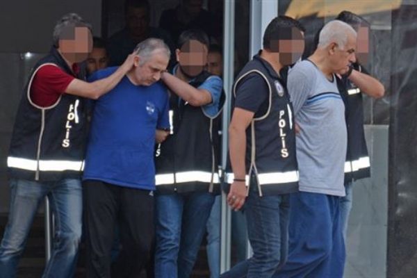 Diyarbakır'da 'gaybubet' evi operasyonu: 3 gözaltı