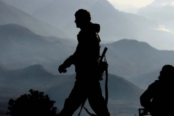 Siirt'te silahlı saldırı: 1 korucu şehit oldu