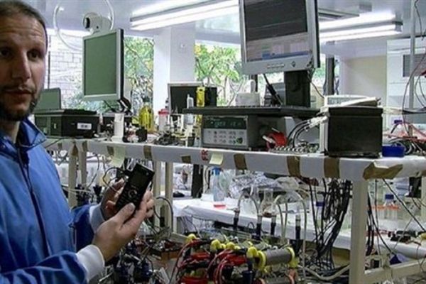 İdrardan elektrik üreten sistem geliştirildi