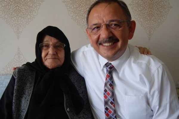 Bakan Mehmet Özhaseki'nin acı günü