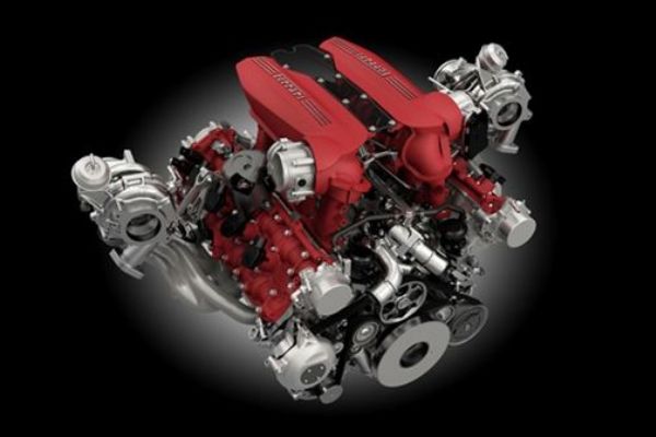 Ferrari yılın motoru seçildi