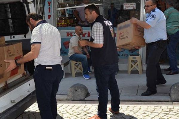 Bursa'da 12 bin paket sigara ele geçirildi