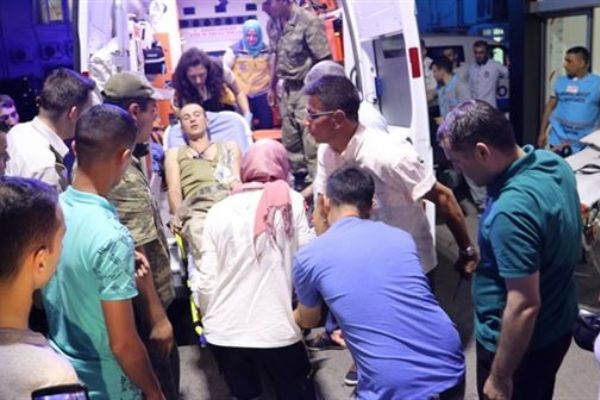 Manisa'daki asker zehirlenmesinde 4 tutuklama daha