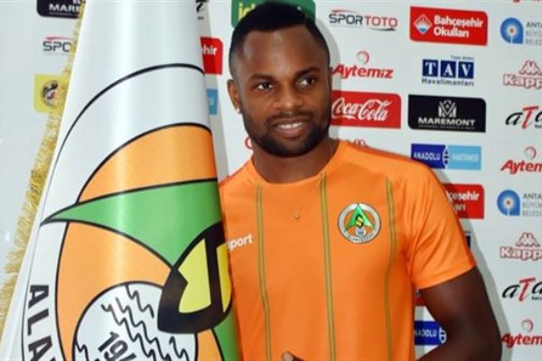 Alanyaspor Mbilla Etame'yı transfer etti