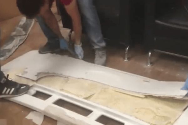 Atatürk Havalimanı'nda Suudi Arabistan'a gönderilen kargodan 2 milyon TL'lik captagon hapı bulundu