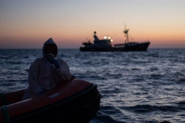 Avrupa yolcusu 48 göçmen durduruldu