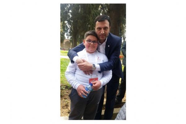 Kızılay'dan bayram sevinci