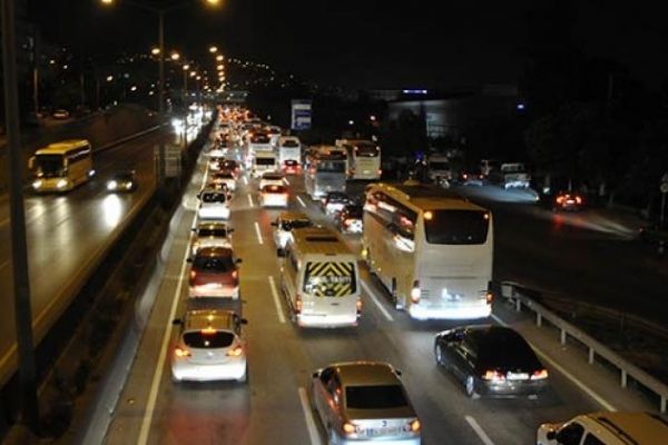 İstanbul'dan kaçış devam ediyor! İşte son yol durumu