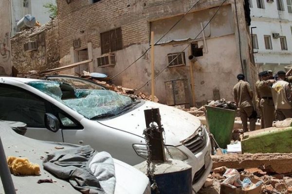 Suudi Arabistan'da Kabe'ye saldırı son anda önlendi