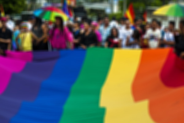 İstanbul Valiliği'nden LGBT yürüyüşü kararı