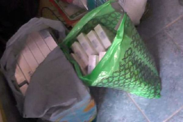 Hakkari'de kaçak, sigara ve çay ele geçirildi