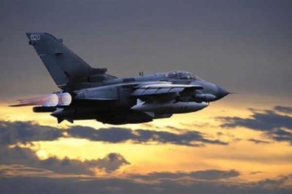 İsrail'den rejim güçlerine hava saldırısı