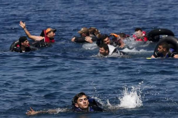 İspanya açıklarında 200 mülteci kurtarıldı