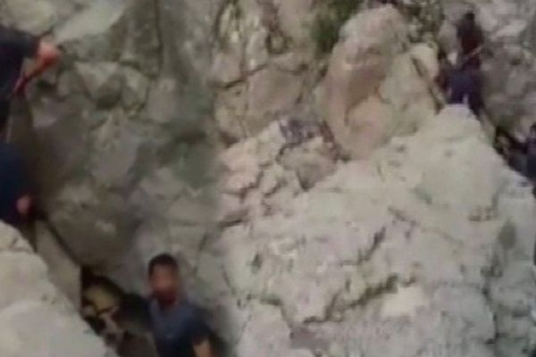 Genelkurmay teslim alınan teröristlerin görüntüsünü paylaştı