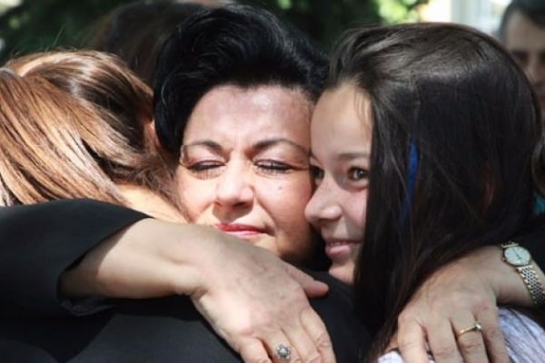 Vali Civelek gözyaşlarına hakim olamadı!