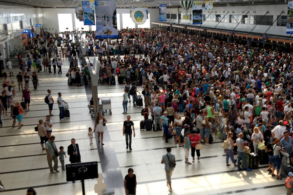 Antalya Havalimanı son iki yılın rekorunu kırdı