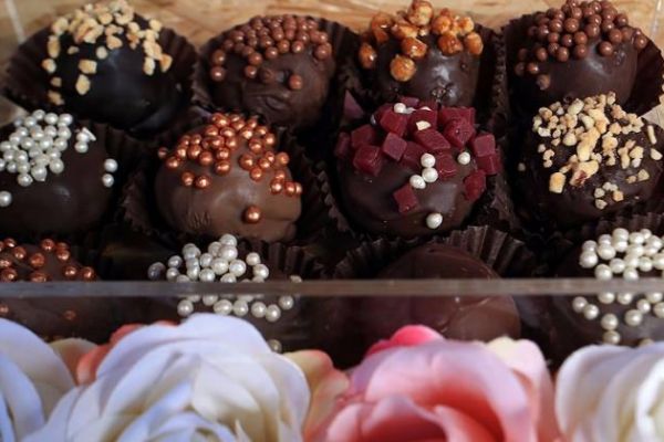 Araplar Türk çikolatasına doyamadı