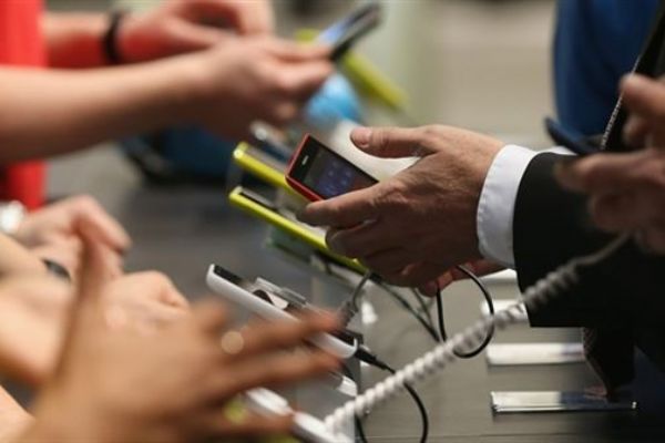 Akıllı telefonlara büyük indirim yolda