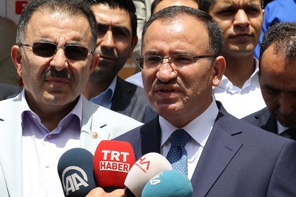 Adalet Bakanı Bozdağ: Bu açık bir yalan daha da ötesi çok açık bir iftiradır