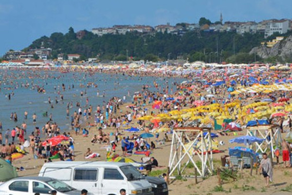 Şile doldu taştı! Tatilcilerin girişi yasak!