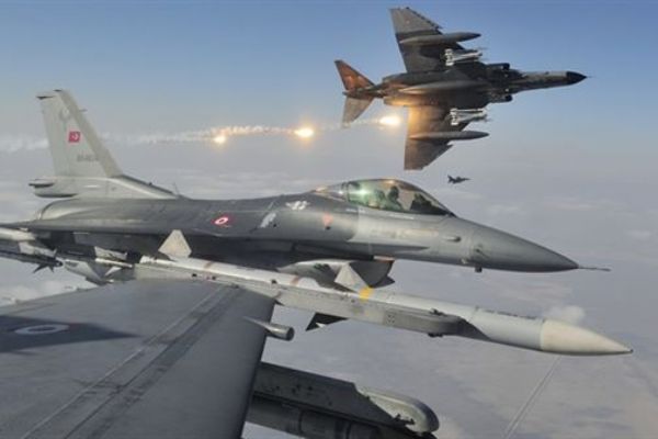 TSK'dan Metina ve Bingöl kırsalına hava harekatı